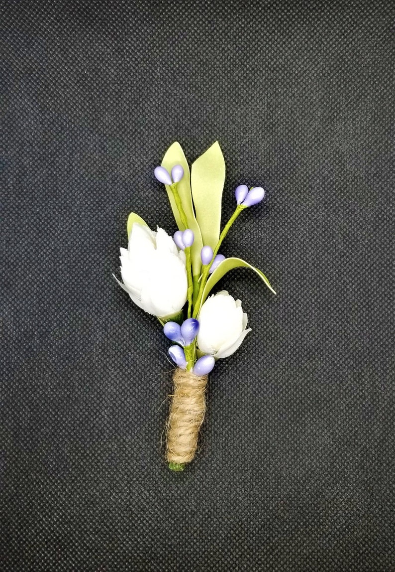 Groom/'s Groomsmen Boutonniere Wedding Flowers Rustic Wedding T Smith Bridal Groom #tsmithbridal
