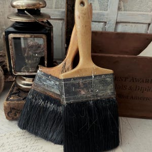 Juego de pinceles grandes vintage con mango de madera y plástico para pintar casas, estilo rústico y rústico.