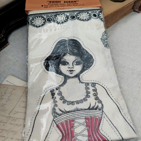 Vintage Shackman Sweet Susan gevulde pop met patroonstof