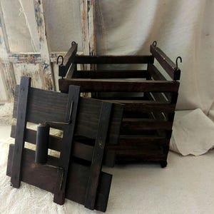 Vintage Primitive Wooden Egg Crate Farmhouse Rustic