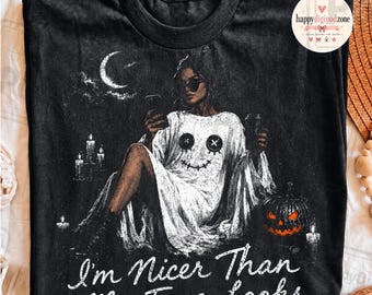 Jestem milszy niż moja twarz PNG, zabawny projekt koszulki na Halloween z twarzą lalki, sarkastyczny humor dla dorosłych, sublimacja, modna, upiorna dynia PNG