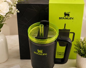 Stanley Halloween Web Glow H2.0 40oz Tumbler Limited Edition- New Fast Shipping