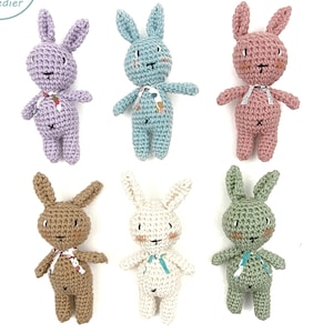 Mini lapin au crochet, amigurumi, doudou, fait main à vendre