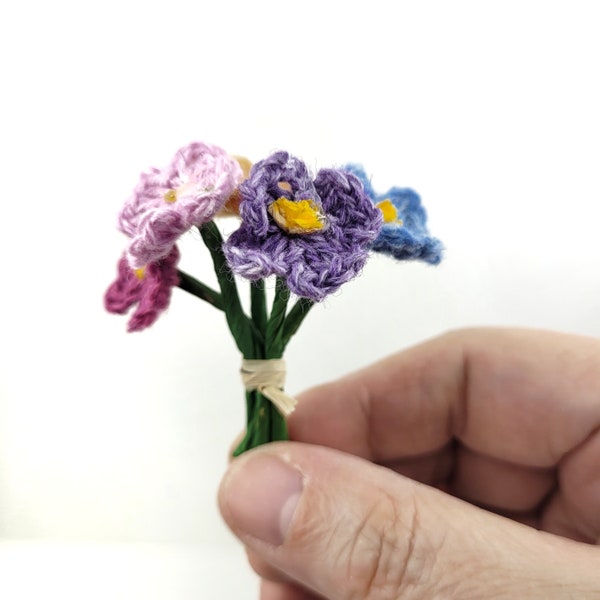 Mini bouquet de fleurs fait main en crochet, article fini, prêt à vendre