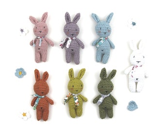 Mini lapin au crochet, amigurumi, doudou, fait main à vendre