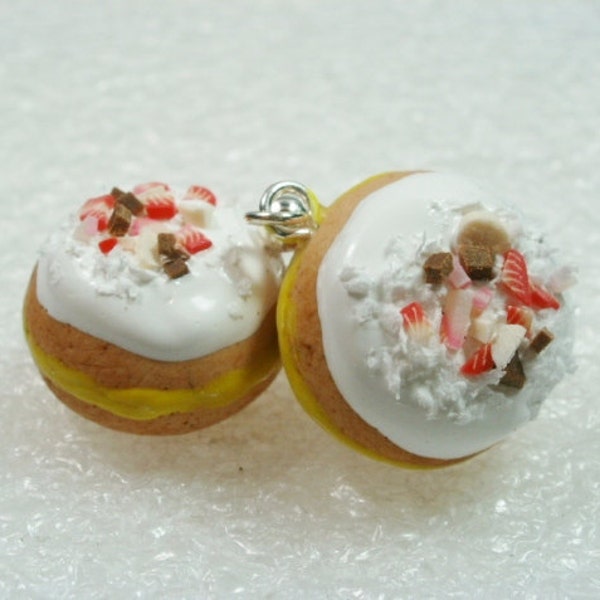 Donut Earrings. White Chocolate And Strawberry. Polymer Clay.