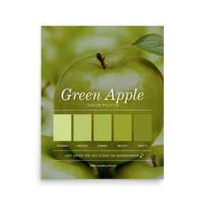 Könnte beinhalten: Ein Poster mit einem grünen Apfel und einer Farbpalette. Der Text "Green Apple COLOR PALETTE" wird über einer Reihe von fünf Farbfeldern mit ihren entsprechenden Hex-Codes angezeigt. Der Text "JUST ENTER THE HEX CODES ON SHADESURFER" steht darunter.