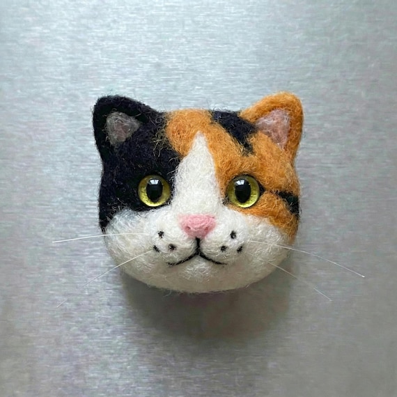 Custom Needle Felted Cat Magnet, Personalized Pet Portrait, Wool Whisker Holder Keepsake