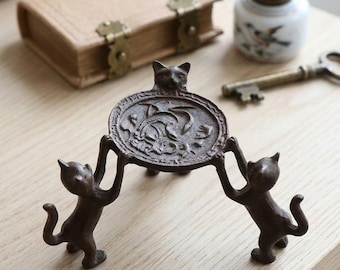 Vintage Copper Cat Candle Holder Stand, Three Cat Candlestick Holder, Antique Style Home Decor, Unique Desk Ornament, Rustic Candle Stand