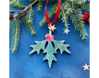 Wooden Christmas Decorations - A Hand Painted Holly Decoration