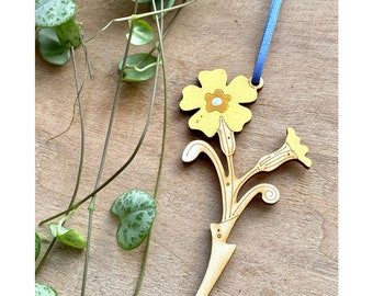 Wooden Flowers - A Sweet Primrose Hand Painted Hanging Birchwood Decoration