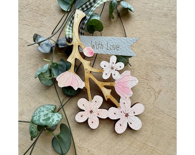 Wooden Flowers - A Pretty Blossom Decoration with Gift Tag