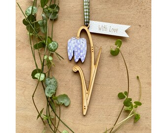 Wooden Flowers - A Pretty Frillary Decoration with Gift Tag