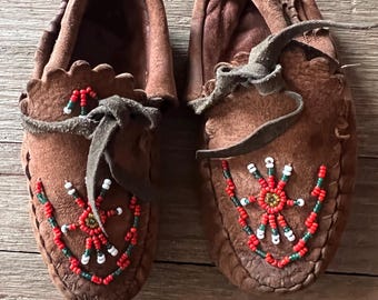 Vintage Native American Brown Suede Beaded Child Moccasins