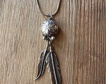 Colgante y collar de pluma de plata vintage estilo nativo americano
