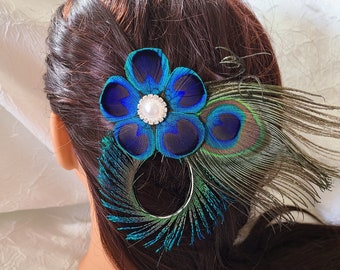 Peacock feather  hair clip "Elizabeth", bridal hair piece