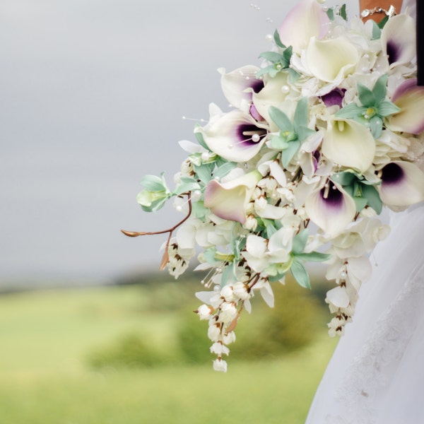 Calla lily orchid cascading bouquet, mint, lavender, purple bridal bouquet, bouquet with pearls