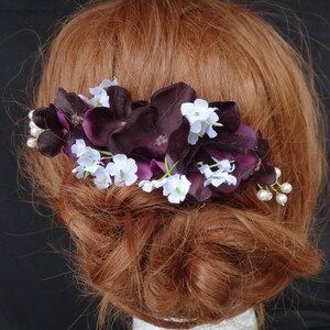 Plum hydrangea, baby&#39;s breath, pearl hair comb, artificial flowers, hair accessory
