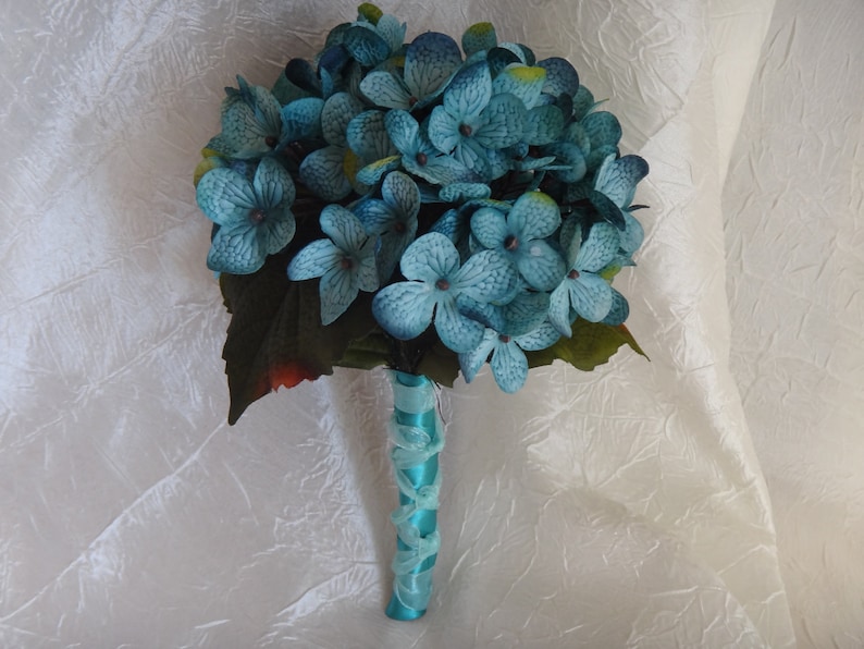 Hydrangea toss bouquet, flower girl bouquet, small bridal bouquet image 2