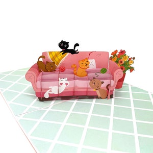 Carte personnalisée Chats pop-up sur canapé | Salutation 3D confortable pour animal de compagnie | Carte d'anniversaire ou pour la maison faite main | Cadeau unique pour les amoureux des chats