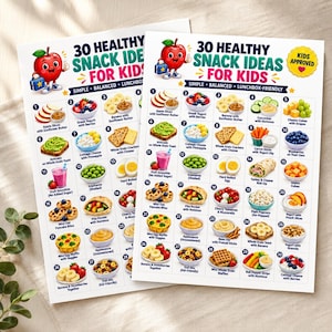 Puede incluir: Dos fichas informativas blancas id&eacute;nticas tituladas 30 Healthy Snack Ideas for Kids, con un personaje de manzana de dibujos animados y una insignia amarilla de Kids Approved. Cada ficha muestra una cuadr&iacute;cula numerada de treinta ilustraciones de alimentos.
