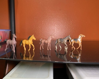 Vintage Popak New Ray Toys Mini Plastic Horse Figurines Lot of 5 Mixed Breeds