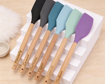 Personalized Engraved Silicone Spatula with Wooden Handle, Custom Kitchen Tool, Baking Utensil, Housewarming Gift, Wedding Cooking Gift