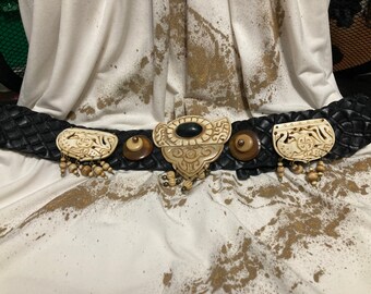 Handcrafted Beaded Bone Belt Carved Panels & Button Closure Natural Boho Style Vintage Carved Bone Beaded Belt: 90s Boho Festival Style (31  main image 3