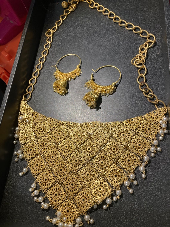 Vintage goldtone mesh, gypsy necklace set, vintage