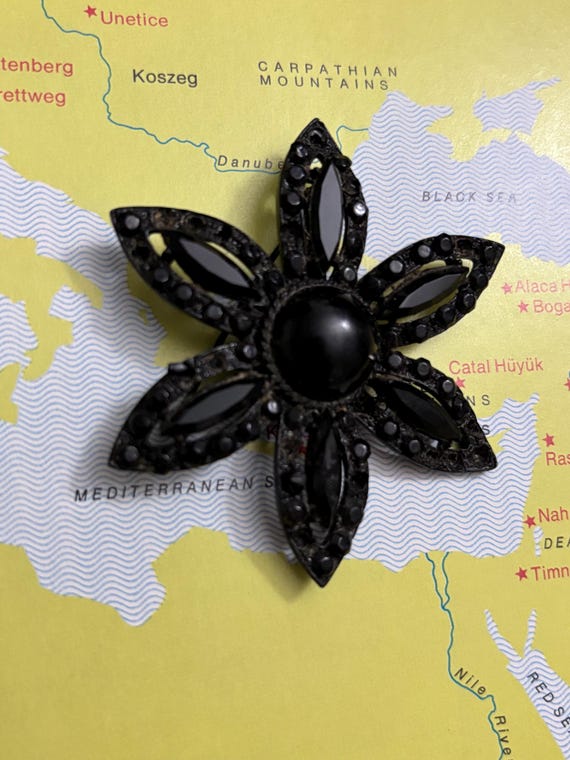 vintage Weiss black jet rhinestone flower brooch, 