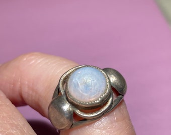Antique Victorian Sterling moonstone ring, 1920s  Sterling art deco moonstone ring size 6, Antique Sterling Moon Stone Ring