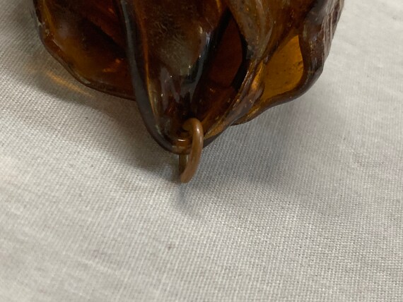 Vintage sculpted amber modern art brooch, MCM amb… - image 3