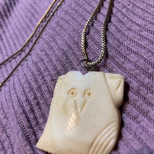 Vintage carved bone folklore charm, vintage bone carved  elephant, MCM carved bone pendant, smiling ghost pendant 1960 SPOTLESS on chain