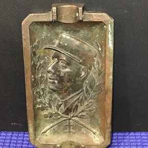 antique bronze Charles de Gaulle souvenir, military career 2 stars in kepi hat heavy 1.5 lbs, bronze French WWII, WWII France DeGaulle