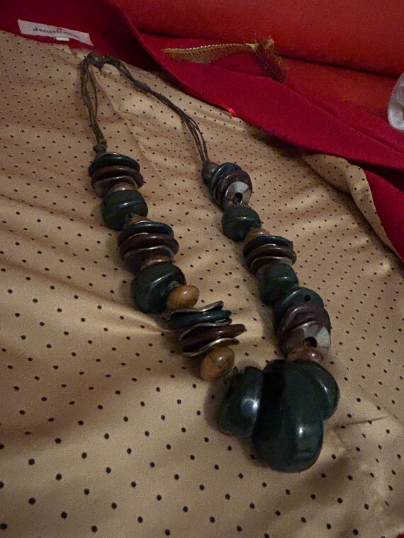 Vintage chunky lucite strung beaded necklace, vintage chunky Bakelite style beaded necklace, vintage olive green & amber, Les Bernard Style
