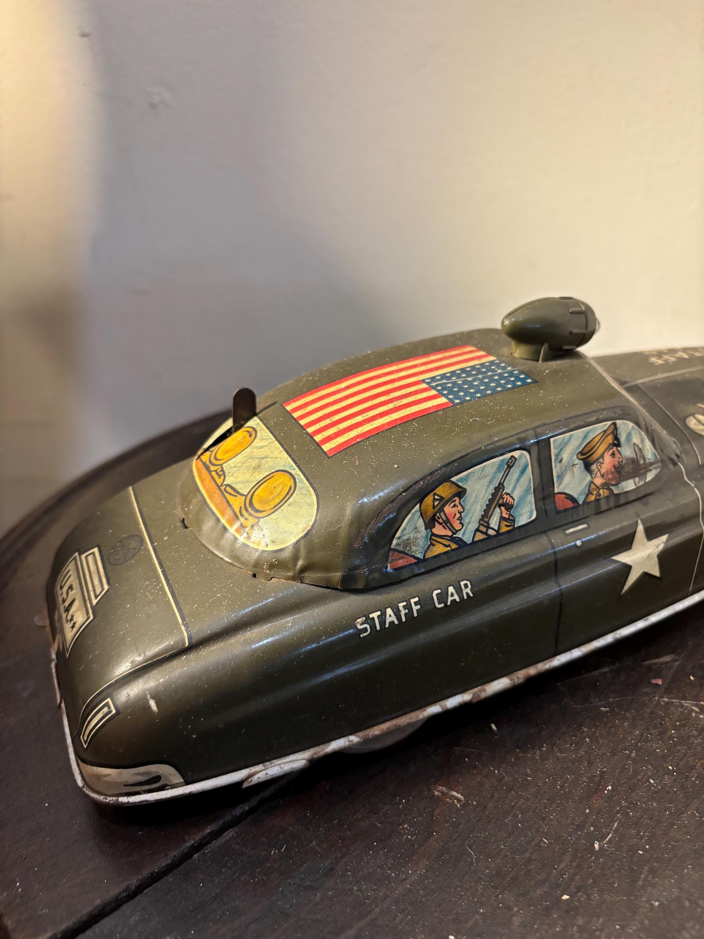 1940 Louis Marx & Co Tin Lithograph US Army Staff Car Wind-up and