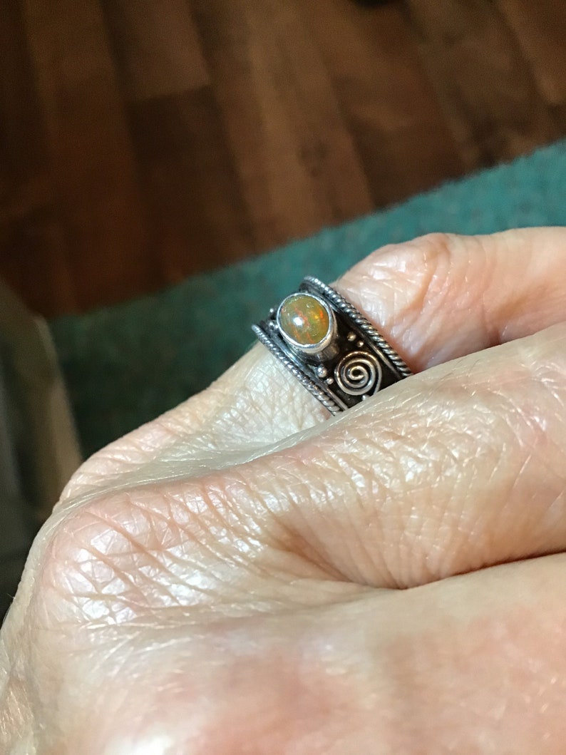 Vintage Wello Dragons Breath Opal Infinity Band 1970 Estate Etsy Vintage Wello Dragons Breath Opal Infinity Band 1970 Estate Etsy