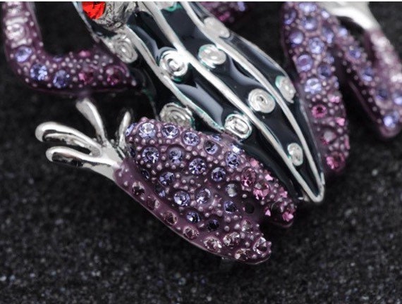 Unique Ruby Eyed Crystal Rhinestone Frog Prince P… - image 3