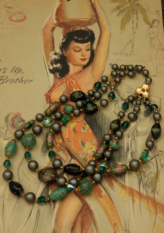 Vintage Sea Green Venetian Wedding Cake Bead Neck… - image 1