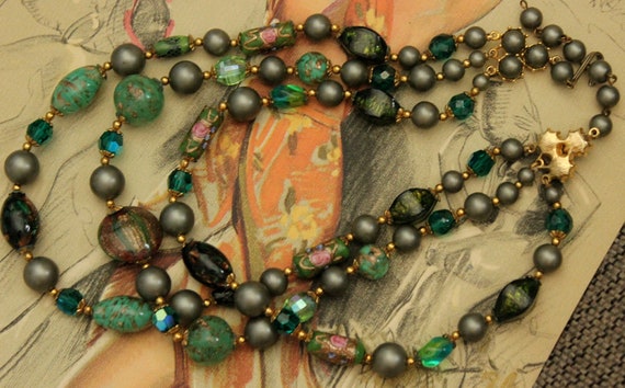 Vintage Sea Green Venetian Wedding Cake Bead Neck… - image 2