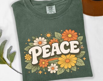 Peace Floral Shirt, Groovy Hippie Flower Tee, Vintage Boho Peace Sign Shirt, Retro 70s Aesthetic Graphic Tee, Positivity Shirt for Women