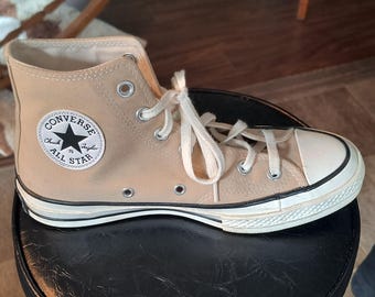 Converse Chuck Taylor hi tops