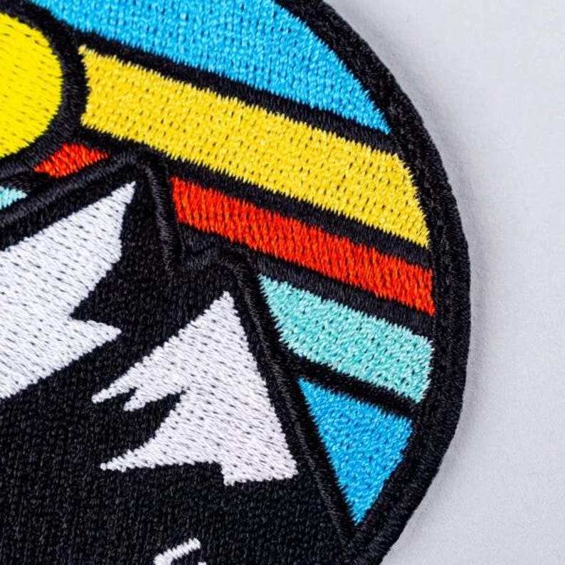 Born To Dilly Dally Embroidered Patch – Funny Sarcastic Iron On Applique Badge bild 2