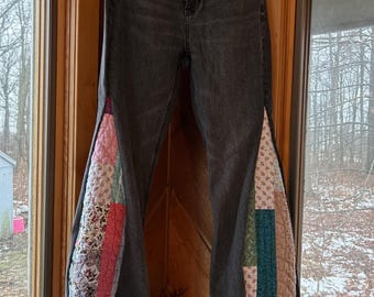 Vaqueros negros American Eagle AEO con paneles de barril acolchados vintage de segunda mano, renovados