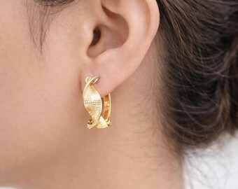 Pendientes de aro texturizados bañados en oro – Estilo bohemio vintage