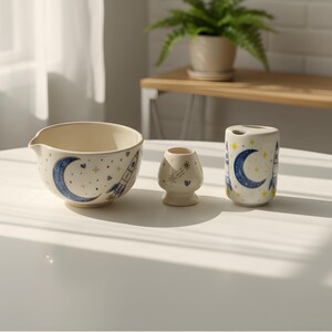 Handgjort Anime Matcha Bowl Set, Kawaii Keramiskt Matcha Kit, Söt Teceremoni Set, Present till Animeälskare, Mysig Estetisk Matcha Skål