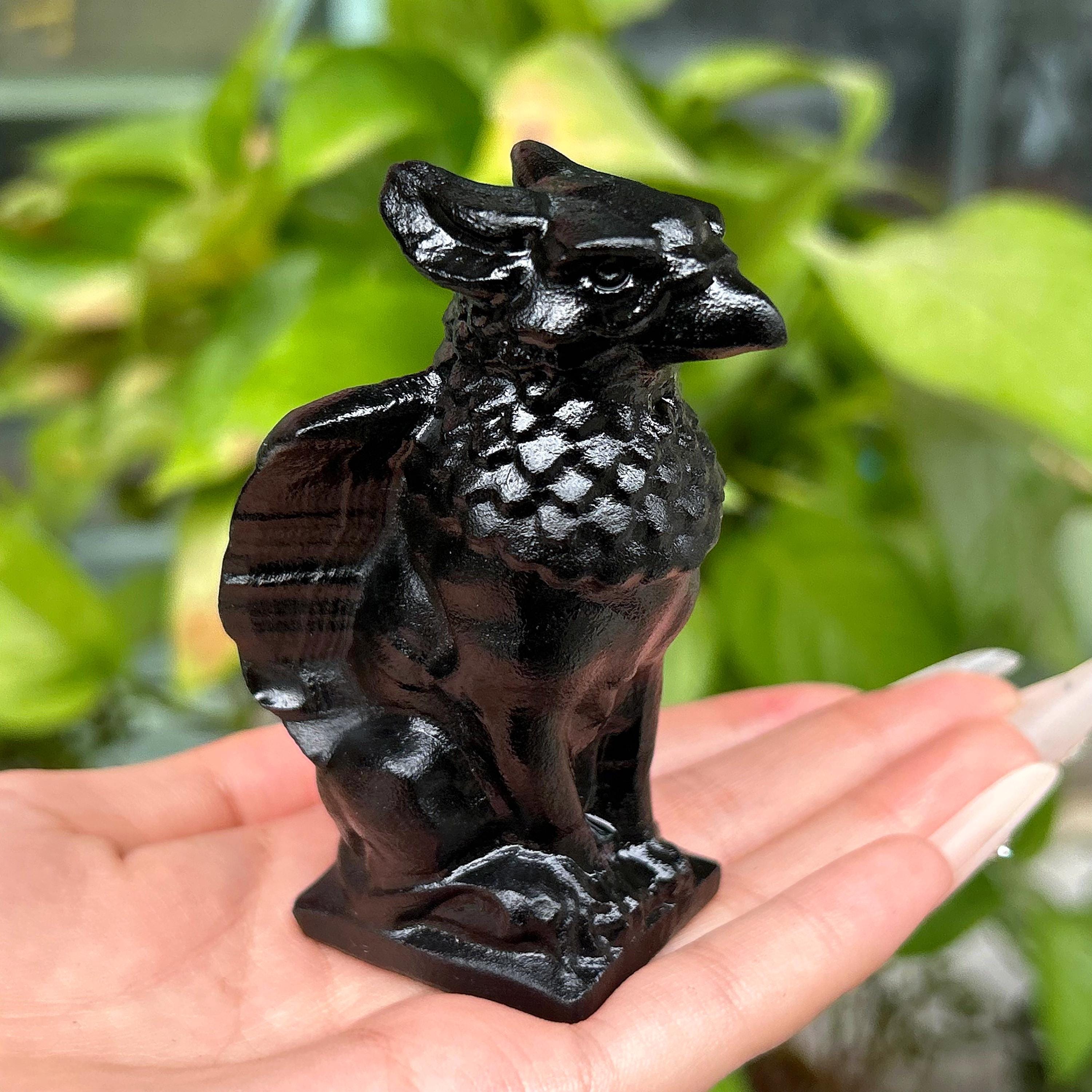 Griffin statue - Etsy 日本