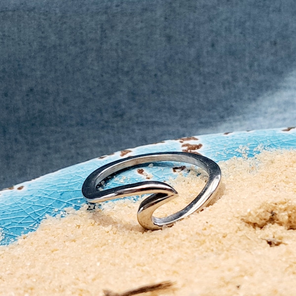 Wave ring, silver wave ring, beach jewelry, beach rings, stainless steel wave ring, statement ring, salt life jewelry, girlfriend jewelry,