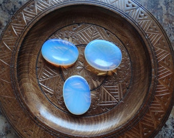 OPALITE Worry Stone Gemstone Crystal Wiccan Pagan Metaphysical Reiki Chakra Supply