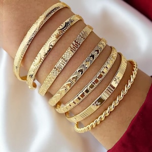 7-teiliges Goldarmbandset für Frauen, Punkschmuckarmbandset, stapelbare Goldarmbänder, verstellbarer Armreifset, geschichtete Armbänder